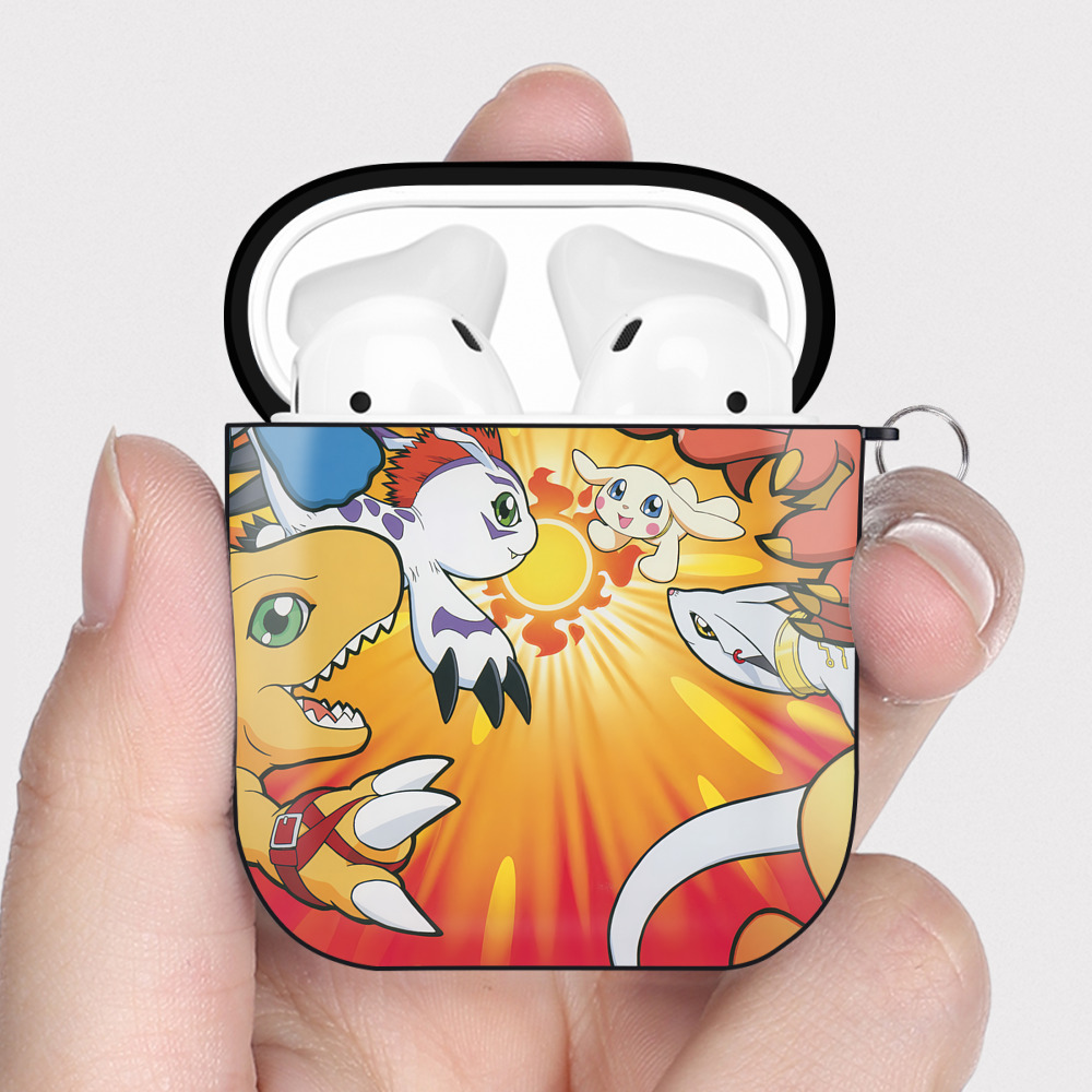 （画像用） Digimon デジタルモンスター/デジモン AirPods 第2世代保護ケース ハードシェル ブラック 耐衝撃・防指紋・カラビナ付き