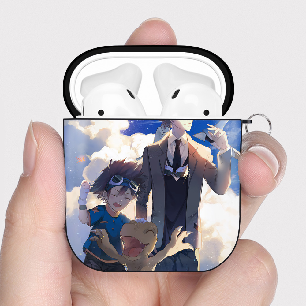 （画像用） Digimon デジタルモンスター/デジモン AirPods 第2世代保護ケース ハードシェル ブラック 耐衝撃・防指紋・カラビナ付き