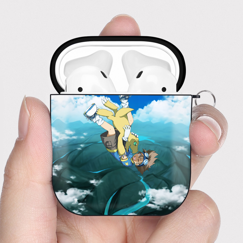 （画像用） Digimon デジタルモンスター/デジモン AirPods 第2世代保護ケース ハードシェル ブラック 耐衝撃・防指紋・カラビナ付き