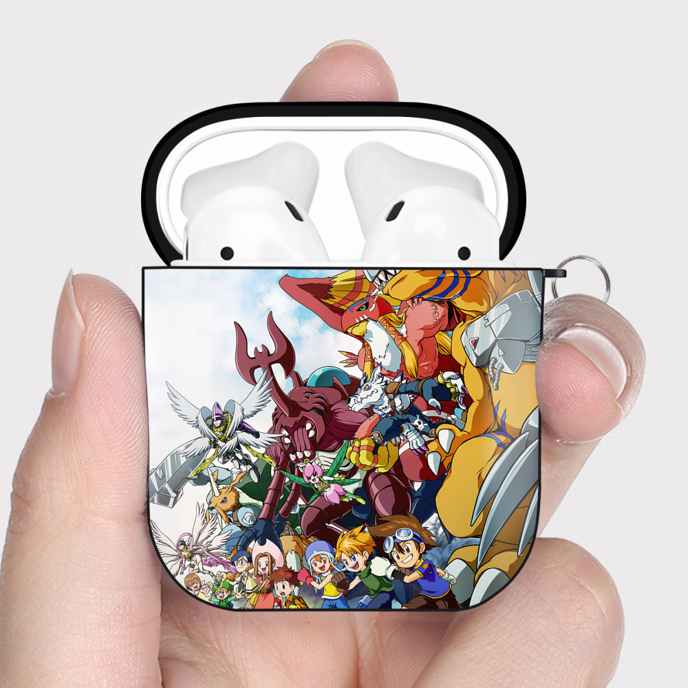 （画像用） Digimon デジタルモンスター/デジモン AirPods 第2世代保護ケース ハードシェル ブラック 耐衝撃・防指紋・カラビナ付き