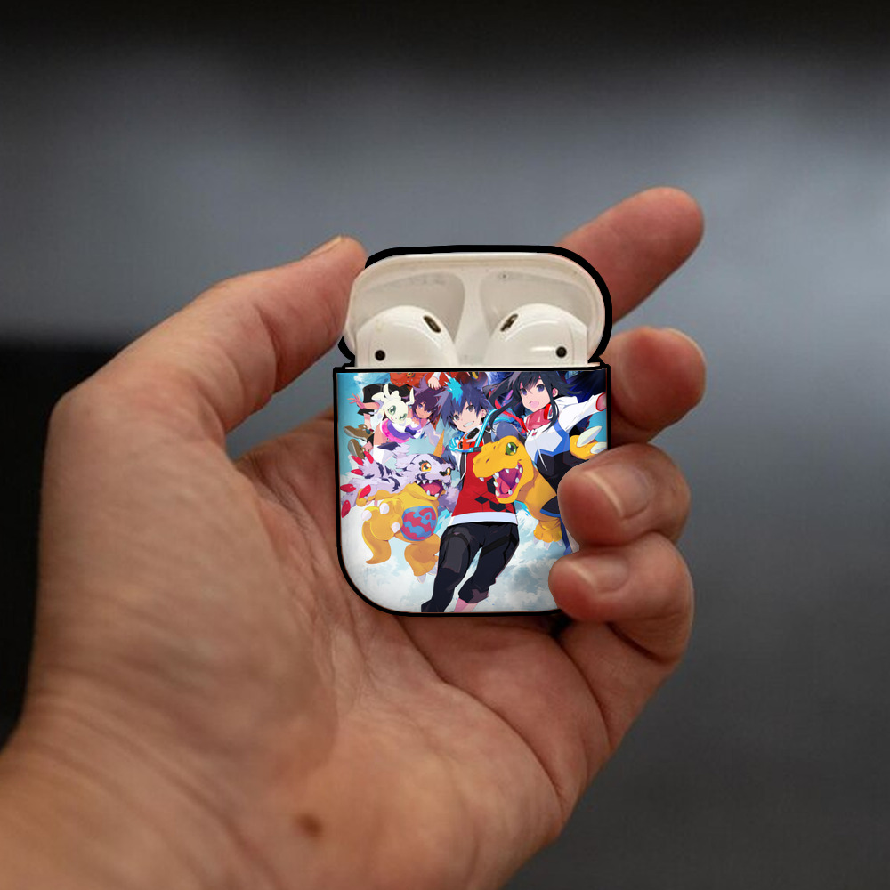 Digimon デジタルモンスター/デジモン AirPods 第2世代保護ケース ハードシェル ブラック 耐衝撃・防指紋・カラビナ付き