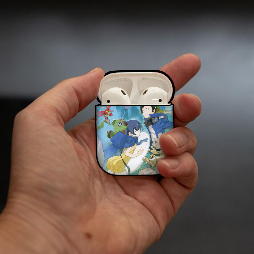 Digimon デジタルモンスター/デジモン AirPods 第2世代保護ケース ハードシェル ブラック 耐衝撃・防指紋・カラビナ付き