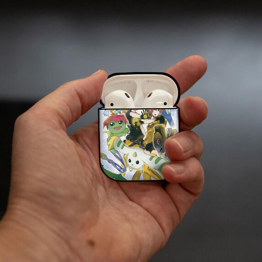 Digimon デジタルモンスター/デジモン AirPods 第2世代保護ケース ハードシェル ブラック 耐衝撃・防指紋・カラビナ付き