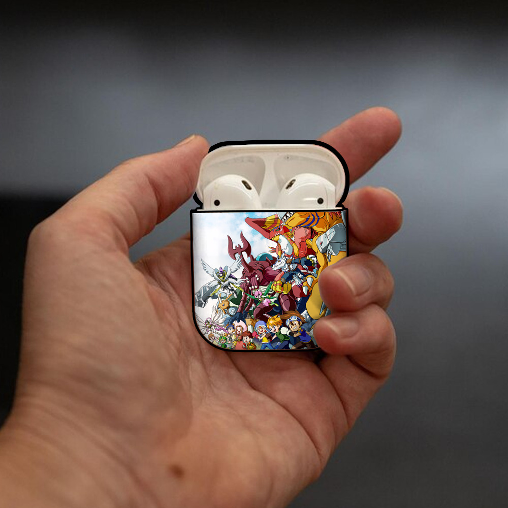 Digimon デジタルモンスター/デジモン AirPods 第2世代保護ケース ハードシェル ブラック 耐衝撃・防指紋・カラビナ付き
