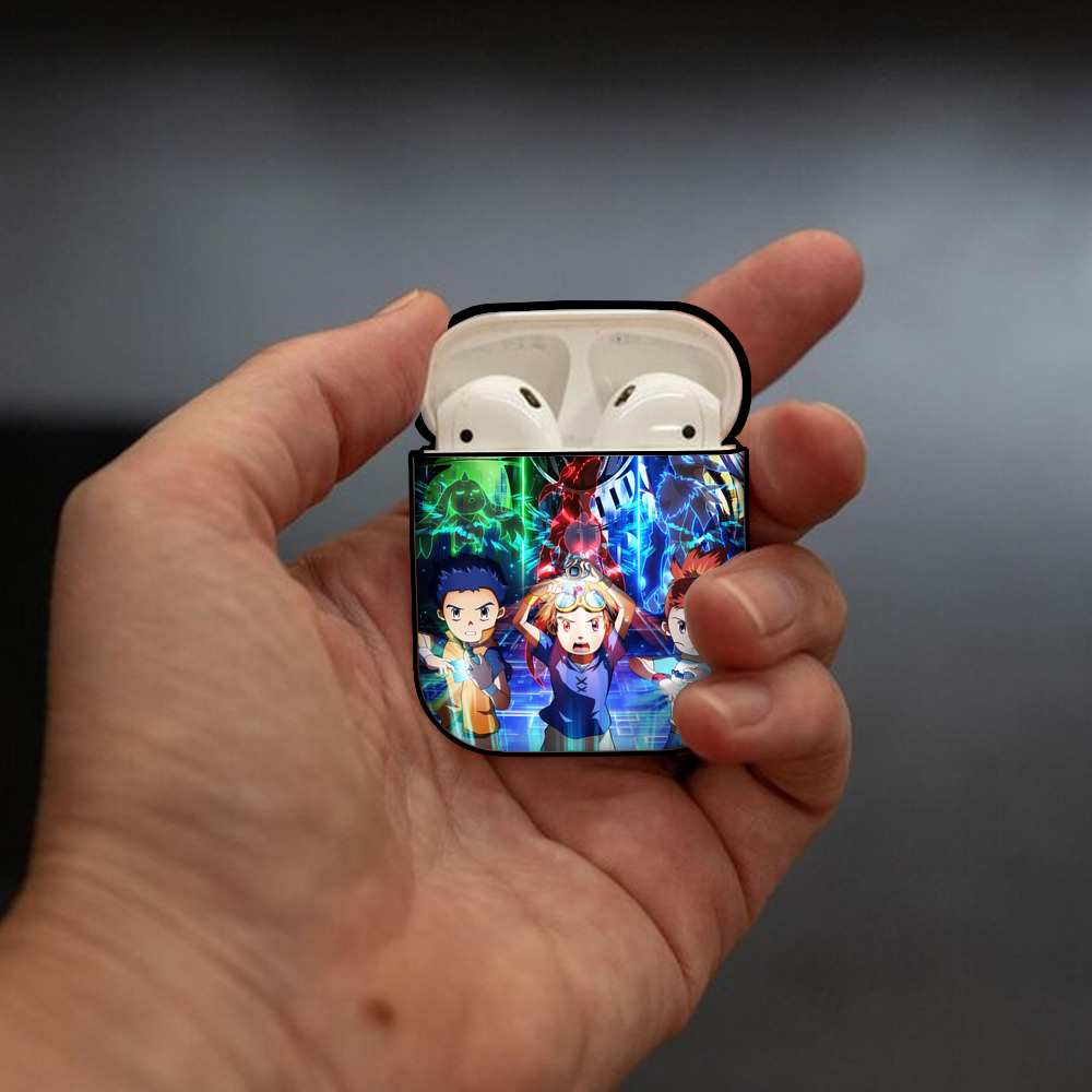 Digimon デジタルモンスター/デジモン AirPods 第2世代保護ケース ハードシェル ブラック 耐衝撃・防指紋・カラビナ付き