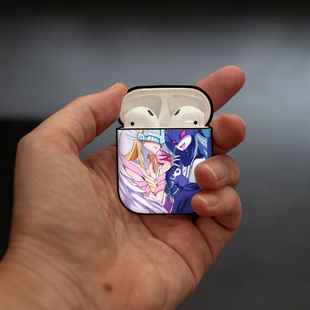 Digimon デジタルモンスター/デジモン AirPods 第2世代保護ケース ハードシェル ブラック 耐衝撃・防指紋・カラビナ付き