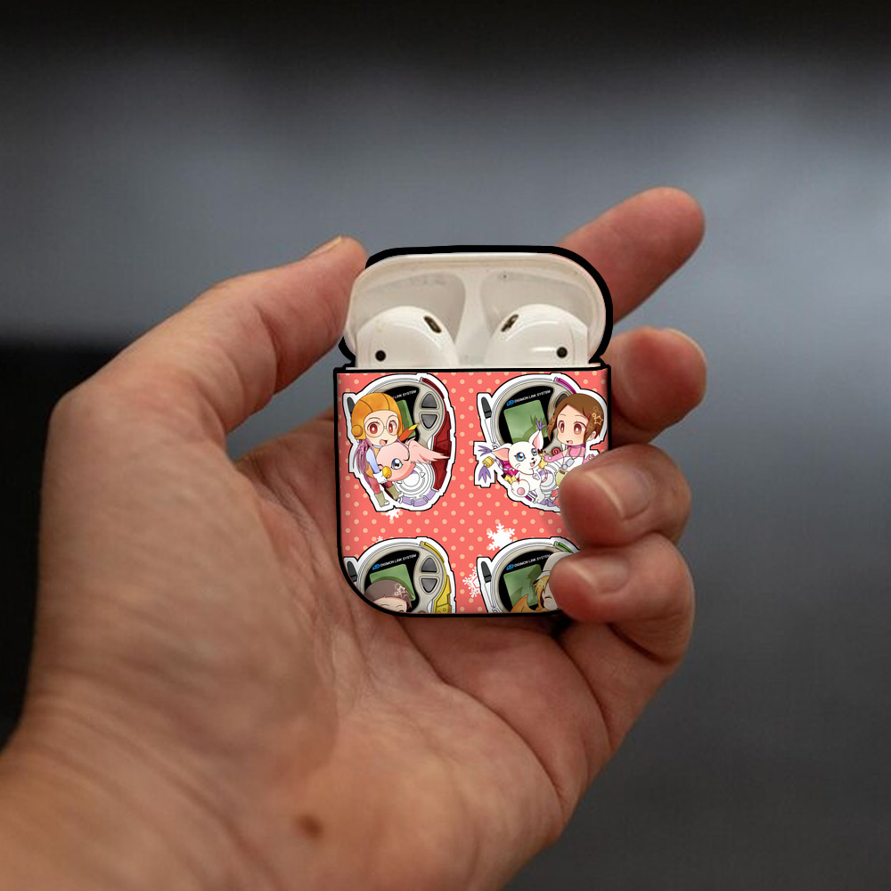 Digimon デジタルモンスター/デジモン AirPods 第2世代保護ケース ハードシェル ブラック 耐衝撃・防指紋・カラビナ付き