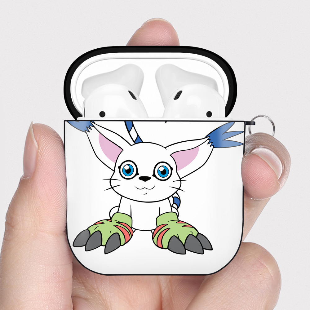 （画像用） Digimon デジタルモンスター/デジモン AirPods 第2世代保護ケース ハードシェル ブラック 耐衝撃・防指紋・カラビナ付き