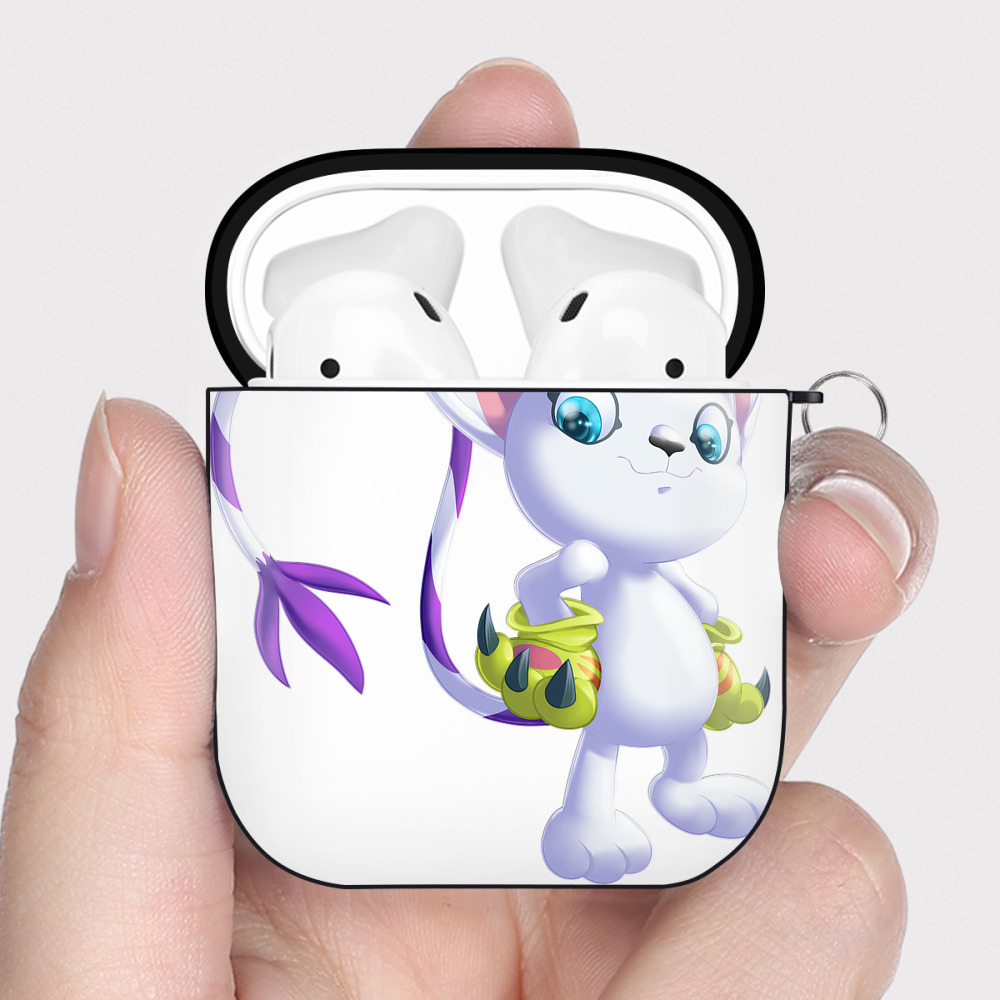 （画像用） Digimon デジタルモンスター/デジモン AirPods 第2世代保護ケース ハードシェル ブラック 耐衝撃・防指紋・カラビナ付き