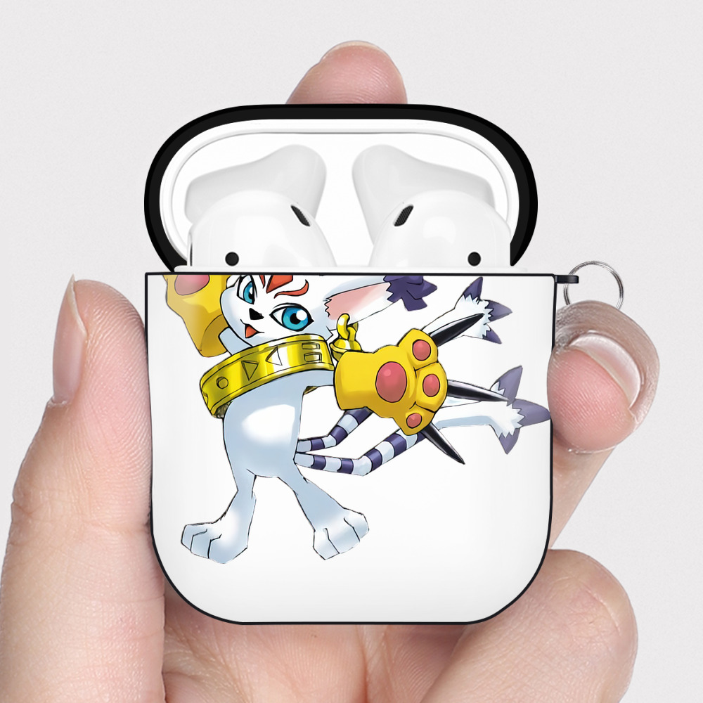 （画像用） Digimon デジタルモンスター/デジモン AirPods 第2世代保護ケース ハードシェル ブラック 耐衝撃・防指紋・カラビナ付き