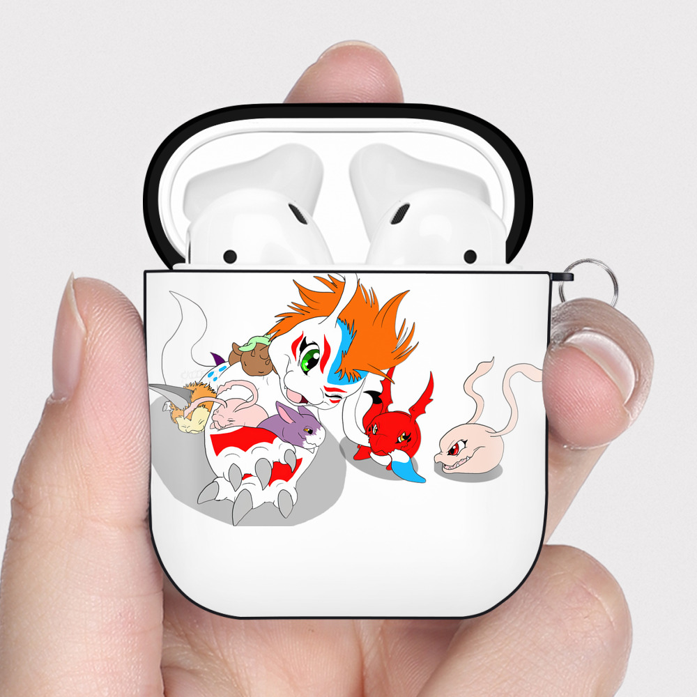 （画像用） Digimon デジタルモンスター/デジモン AirPods 第2世代保護ケース ハードシェル ブラック 耐衝撃・防指紋・カラビナ付き
