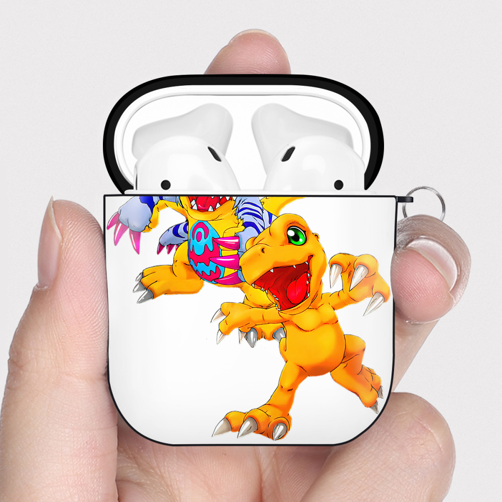 （画像用） Digimon デジタルモンスター/デジモン AirPods 第2世代保護ケース ハードシェル ブラック 耐衝撃・防指紋・カラビナ付き