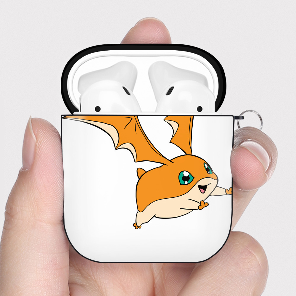 （画像用） Digimon デジタルモンスター/デジモン AirPods 第2世代保護ケース ハードシェル ブラック 耐衝撃・防指紋・カラビナ付き