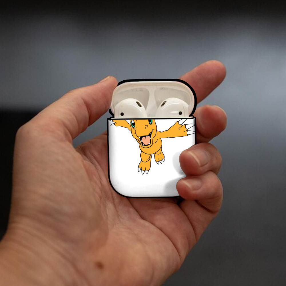 Digimon デジタルモンスター/デジモン AirPods 第2世代保護ケース ハードシェル ブラック 耐衝撃・防指紋・カラビナ付き