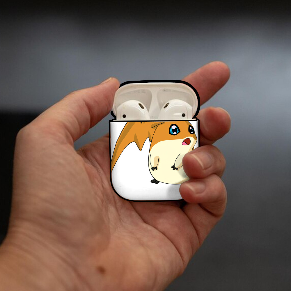 Digimon デジタルモンスター/デジモン AirPods 第2世代保護ケース ハードシェル ブラック 耐衝撃・防指紋・カラビナ付き