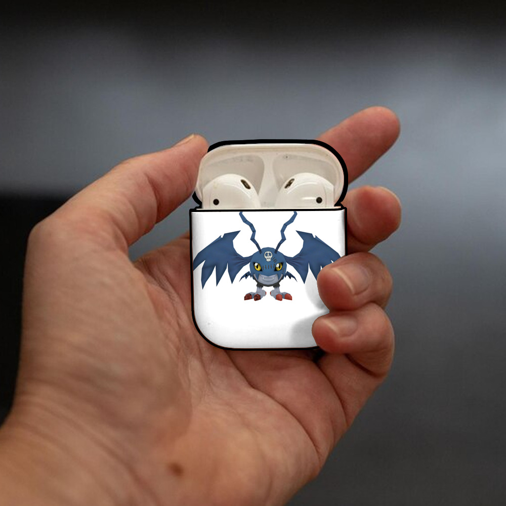 Digimon デジタルモンスター/デジモン AirPods 第2世代保護ケース ハードシェル ブラック 耐衝撃・防指紋・カラビナ付き