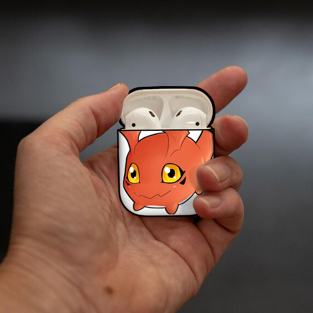 Digimon デジタルモンスター/デジモン AirPods 第2世代保護ケース ハードシェル ブラック 耐衝撃・防指紋・カラビナ付き
