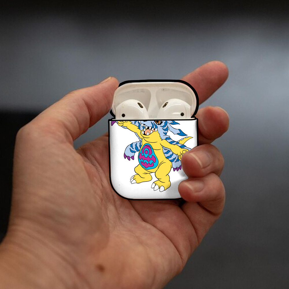 Digimon デジタルモンスター/デジモン AirPods 第2世代保護ケース ハードシェル ブラック 耐衝撃・防指紋・カラビナ付き