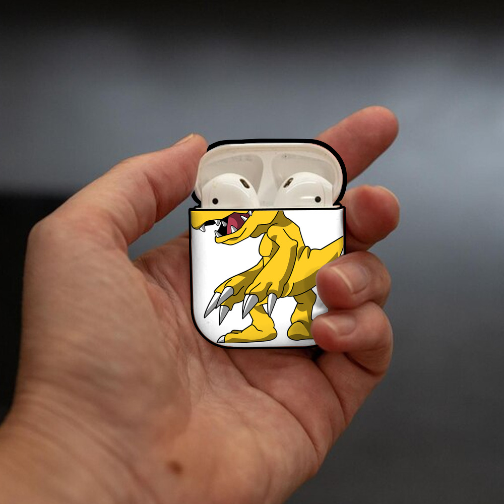 Digimon デジタルモンスター/デジモン AirPods 第2世代保護ケース ハードシェル ブラック 耐衝撃・防指紋・カラビナ付き