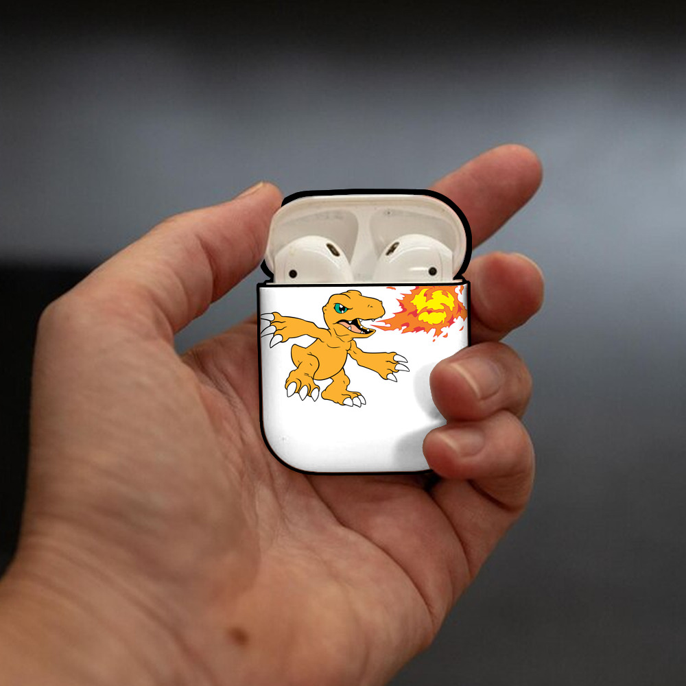 Digimon デジタルモンスター/デジモン AirPods 第2世代保護ケース ハードシェル ブラック 耐衝撃・防指紋・カラビナ付き