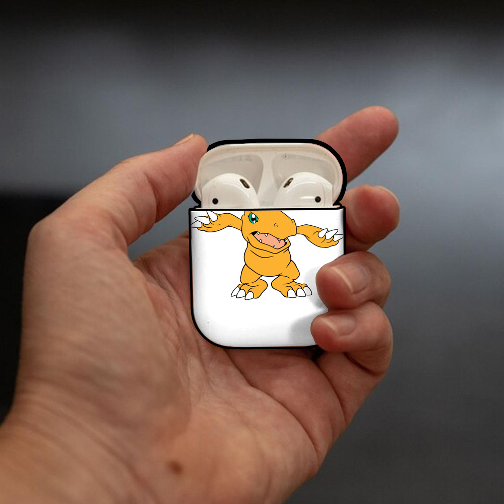 Digimon デジタルモンスター/デジモン AirPods 第2世代保護ケース ハードシェル ブラック 耐衝撃・防指紋・カラビナ付き