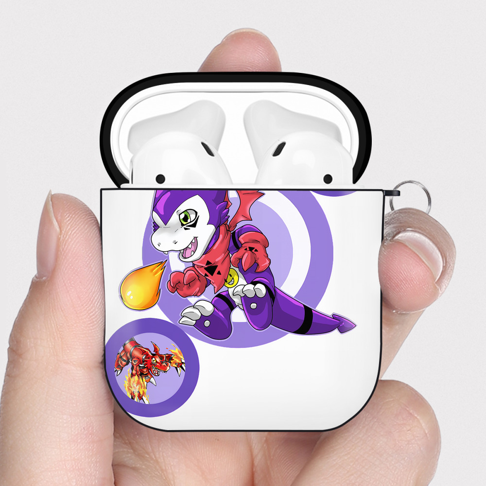 （画像用） Digimon デジタルモンスター/デジモン AirPods 第2世代保護ケース ハードシェル ブラック 耐衝撃・防指紋・カラビナ付き