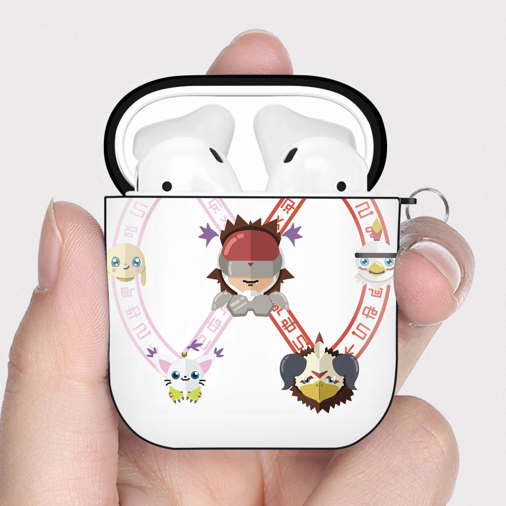 （画像用） Digimon デジタルモンスター/デジモン AirPods 第2世代保護ケース ハードシェル ブラック 耐衝撃・防指紋・カラビナ付き