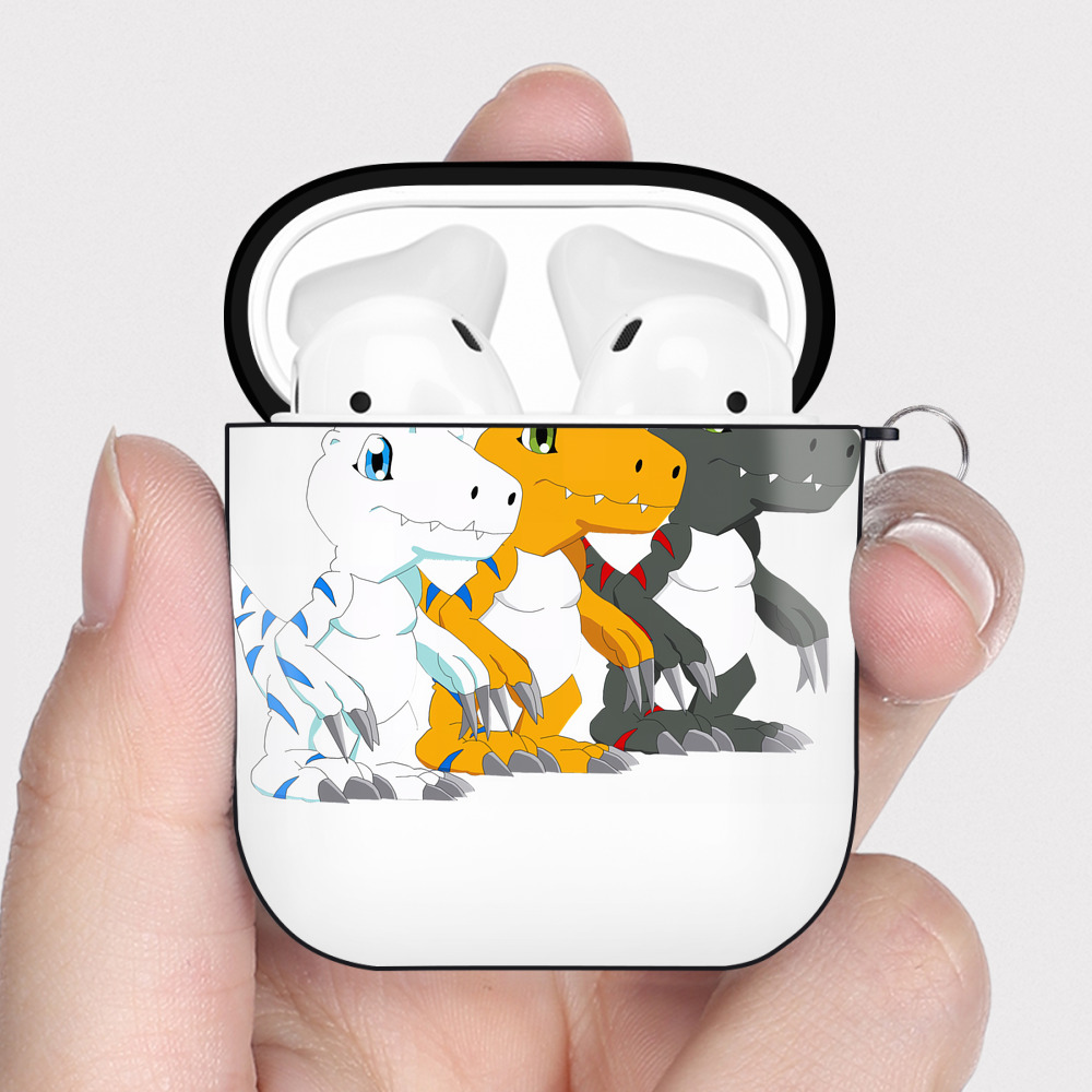 （画像用） Digimon デジタルモンスター/デジモン AirPods 第2世代保護ケース ハードシェル ブラック 耐衝撃・防指紋・カラビナ付き