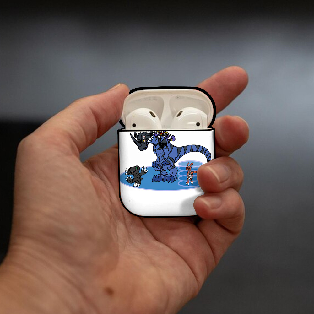 Digimon デジタルモンスター/デジモン AirPods 第2世代保護ケース ハードシェル ブラック 耐衝撃・防指紋・カラビナ付き