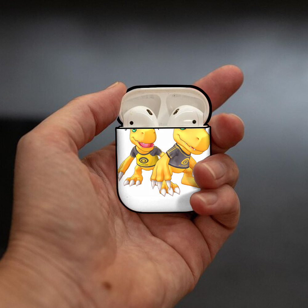 Digimon デジタルモンスター/デジモン AirPods 第2世代保護ケース ハードシェル ブラック 耐衝撃・防指紋・カラビナ付き