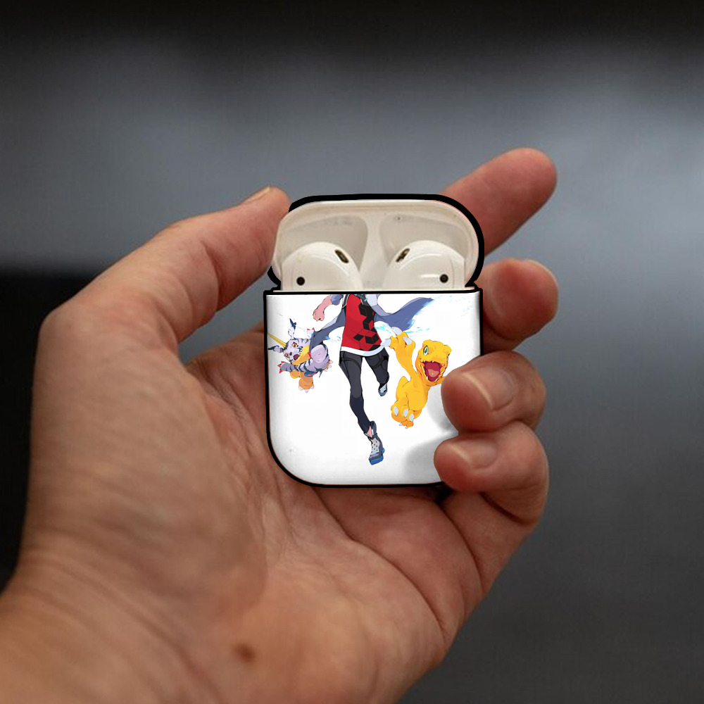 Digimon デジタルモンスター/デジモン AirPods 第2世代保護ケース ハードシェル ブラック 耐衝撃・防指紋・カラビナ付き