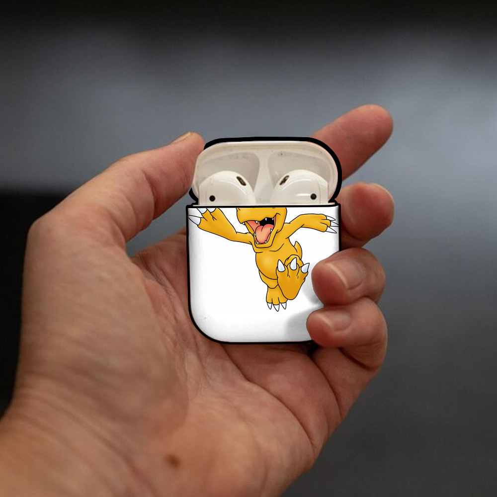 Digimon デジタルモンスター/デジモン AirPods 第2世代保護ケース ハードシェル ブラック 耐衝撃・防指紋・カラビナ付き